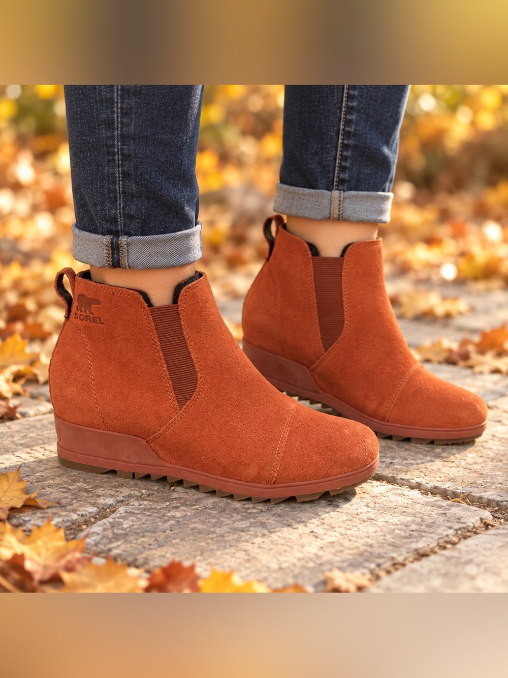 Sorel Evie Waterproof Suede Ankle Boots Size 8.5 Warp Red Chelsea Wedge
